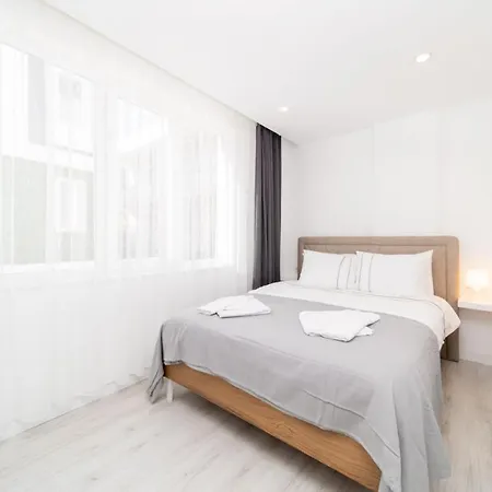 Central Flat Close To Sea In Muratpasa 아파트 안탈리아